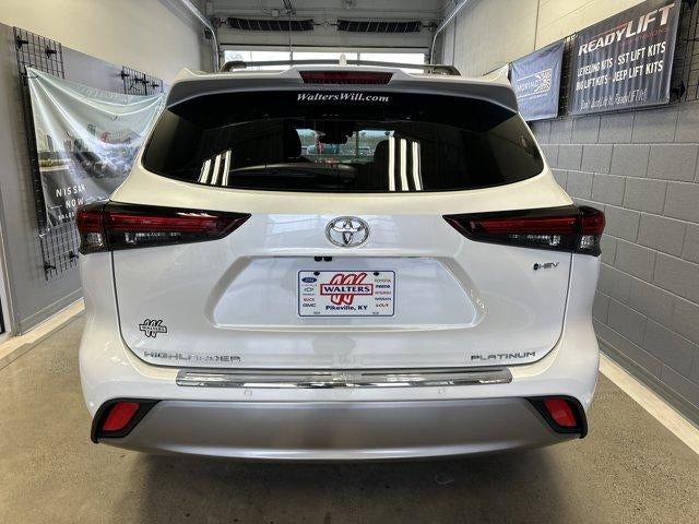 2026 Toyota Highlander Hybrid Platinum AWD (Natl)