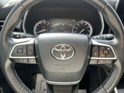 2022 Toyota Highlander XLE AWD (Natl)