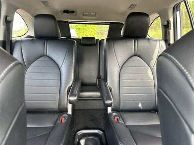 2022 Toyota Highlander XLE AWD (Natl)