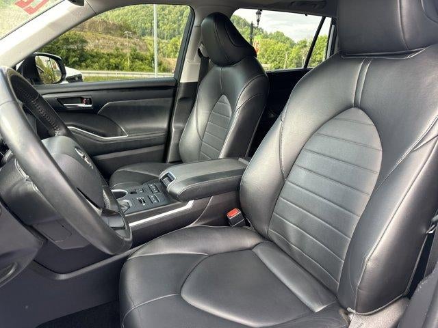 2022 Toyota Highlander XLE AWD (Natl)