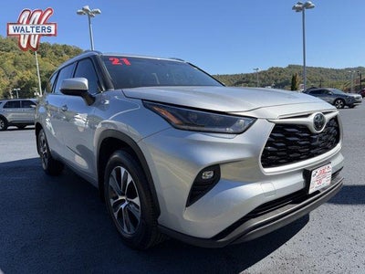 2021 Toyota Highlander XLE AWD (Natl)