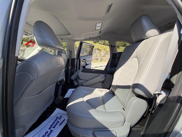 2021 Toyota Highlander XLE AWD (Natl)