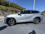 2021 Toyota Highlander XLE AWD (Natl)