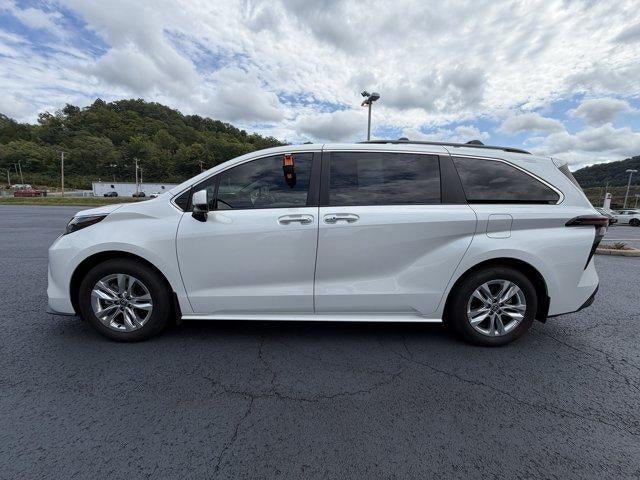 2025 Toyota Sienna XLE AWD 7-Passenger (Natl)
