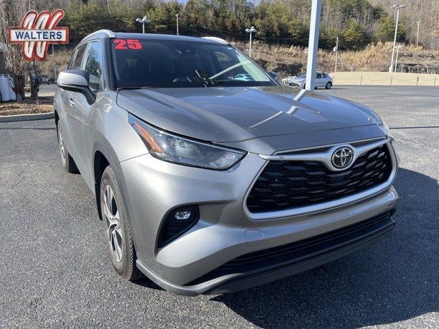 2025 Toyota Highlander XLE AWD (Natl)