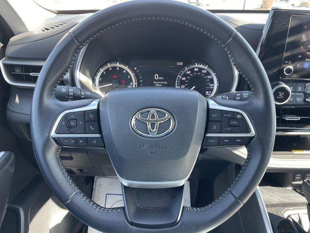 2025 Toyota Highlander XLE AWD (Natl)