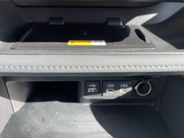 2025 Toyota Highlander XLE AWD (Natl)