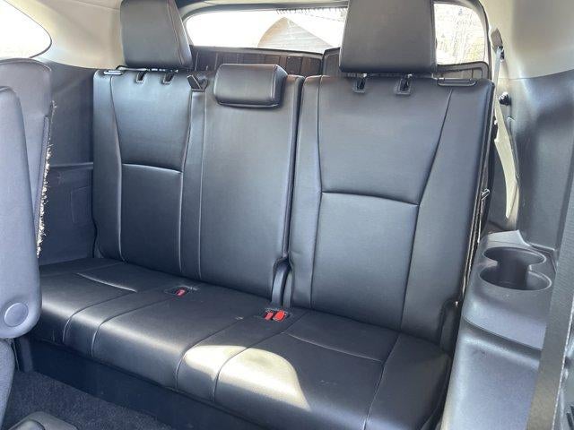 2025 Toyota Highlander XLE AWD (Natl)