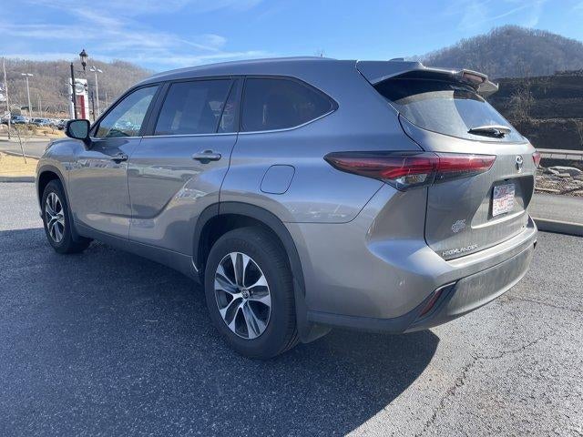 2025 Toyota Highlander XLE AWD (Natl)