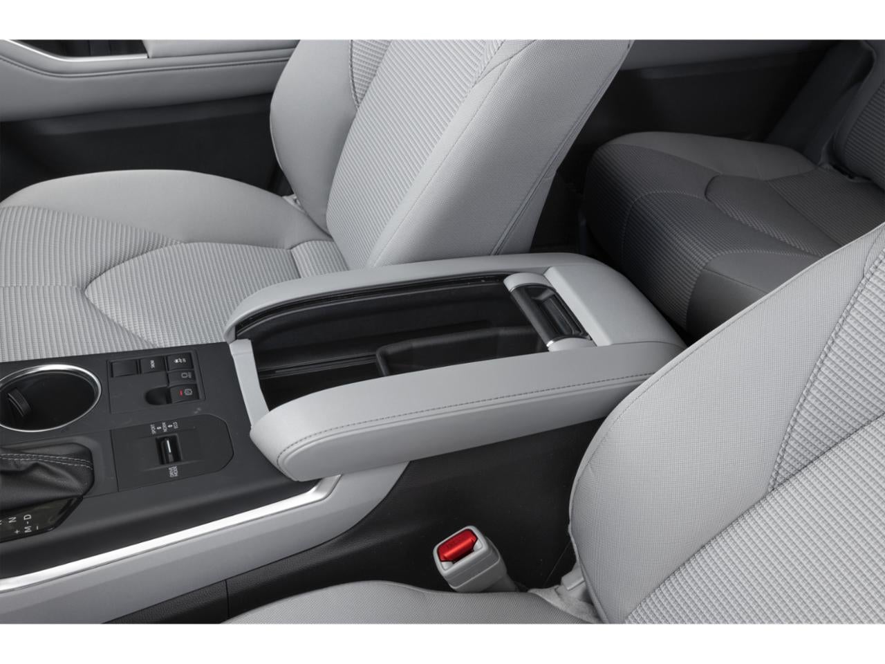 2025 Toyota Highlander LE AWD (SE)