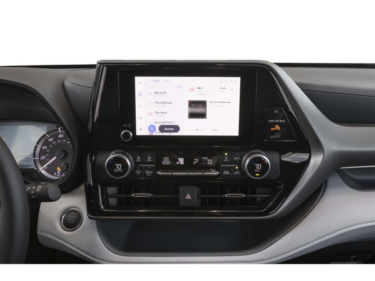 2025 Toyota Highlander LE AWD (SE)