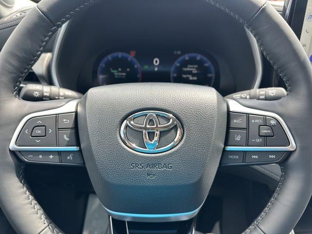 2025 Toyota Highlander Limited AWD (Natl)