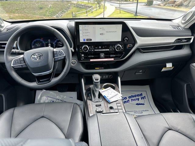 2025 Toyota Highlander Limited AWD (Natl)
