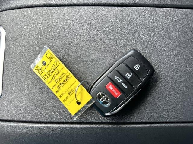 2025 Toyota Highlander Limited AWD (Natl)