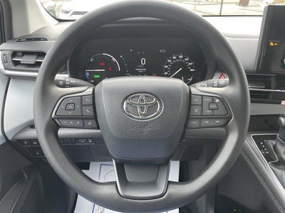 2026 Toyota Sienna LE AWD 8-Passenger (Natl)