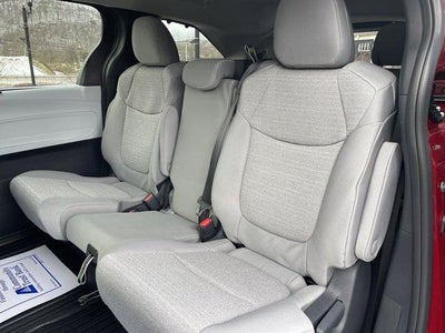 2026 Toyota Sienna LE AWD 8-Passenger (Natl)