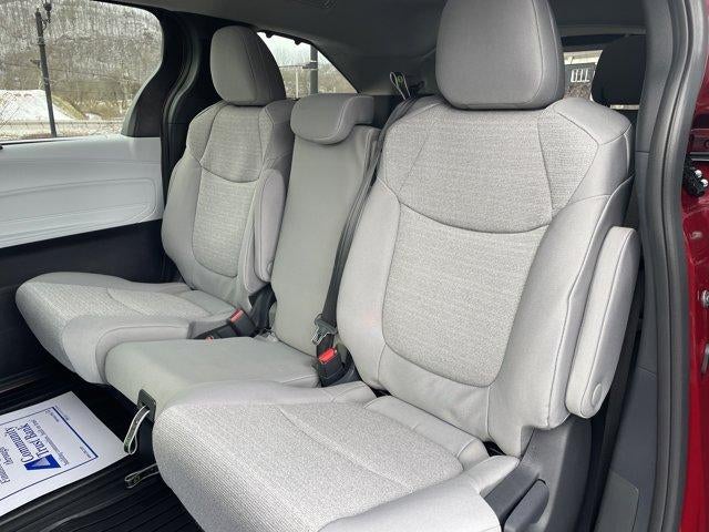 2026 Toyota Sienna LE AWD 8-Passenger (Natl)