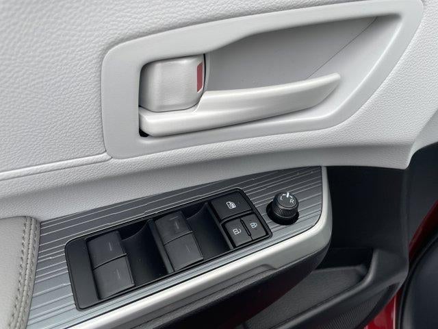 2026 Toyota Sienna LE AWD 8-Passenger (Natl)