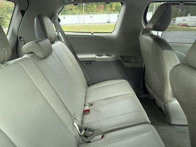 2013 Toyota Sienna 5dr 8-Pass Van V6 XLE FWD (Natl)
