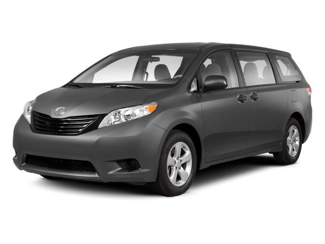 2013 Toyota Sienna 5dr 8-Pass Van V6 XLE FWD (Natl)