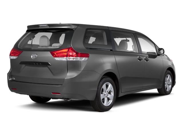 2013 Toyota Sienna 5dr 8-Pass Van V6 XLE FWD (Natl)