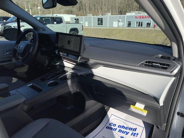 2026 Toyota Sienna XLE AWD 7-Passenger (Natl)