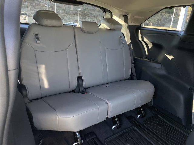 2026 Toyota Sienna XLE AWD 7-Passenger (Natl)