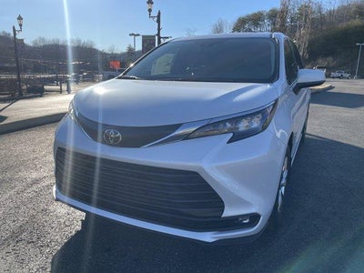 2026 Toyota Sienna XLE AWD 7-Passenger (Natl)