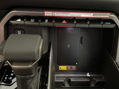 2026 Toyota Tundra 4WD 4WD Limited CrewMax 5.5' Bed (Natl)