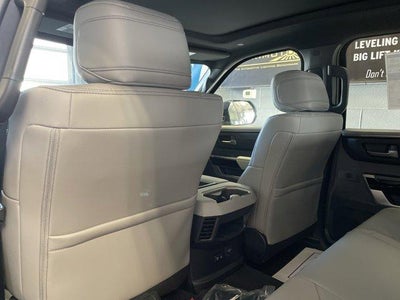 2026 Toyota Tundra 4WD 4WD Limited CrewMax 5.5' Bed (Natl)