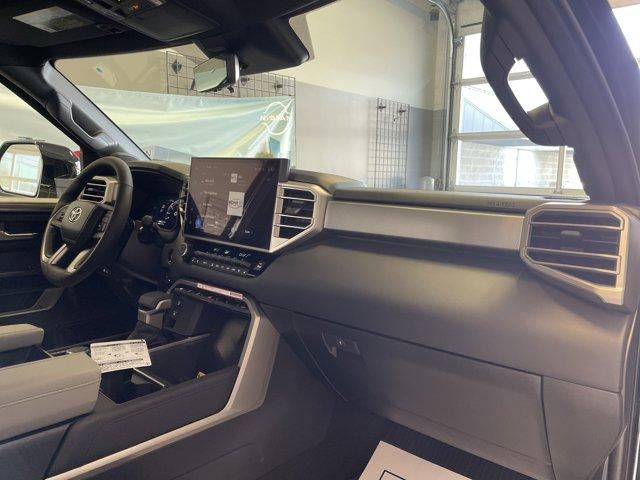 2026 Toyota Tundra 4WD 4WD Limited CrewMax 5.5' Bed (Natl)