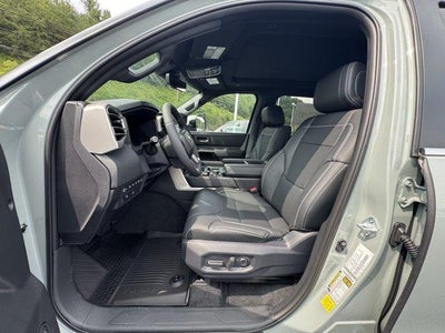 2026 Toyota Tundra 4WD 4WD Limited Hybrid CrewMax 5.5' Bed (Natl)