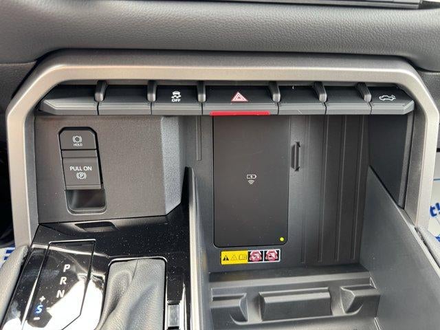 2026 Toyota Tundra 4WD 4WD Limited Hybrid CrewMax 5.5' Bed (Natl)