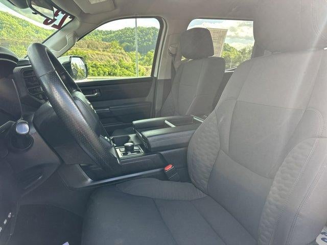 2023 Toyota Tundra 4WD 4WD SR5 CrewMax 5.5' Bed (Natl)