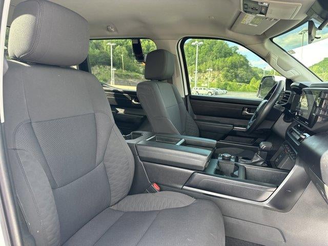 2023 Toyota Tundra 4WD 4WD SR5 CrewMax 5.5' Bed (Natl)