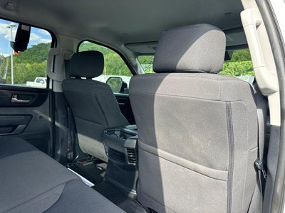 2023 Toyota Tundra 4WD 4WD SR5 CrewMax 5.5' Bed (Natl)
