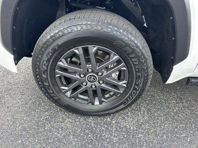 2023 Toyota Tundra 4WD 4WD SR5 CrewMax 5.5' Bed (Natl)