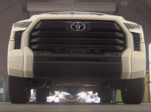 2024 Toyota Tundra 4WD 4WD SR5 CrewMax 5.5' Bed (Natl)