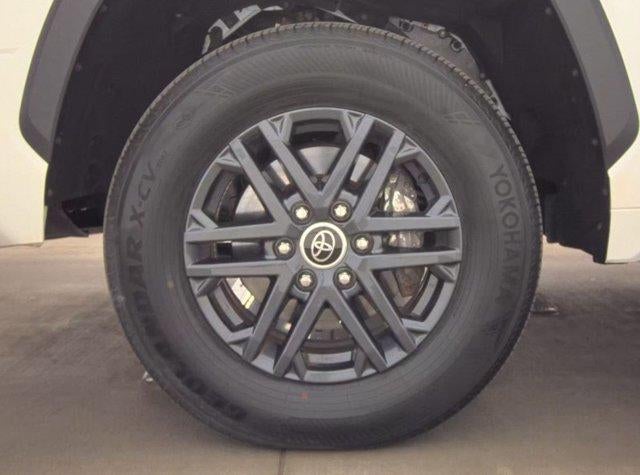 2024 Toyota Tundra 4WD 4WD SR5 CrewMax 5.5' Bed (Natl)