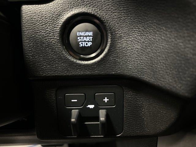 2026 Toyota Tundra 4WD 4WD SR5 CrewMax 5.5' Bed (Natl)