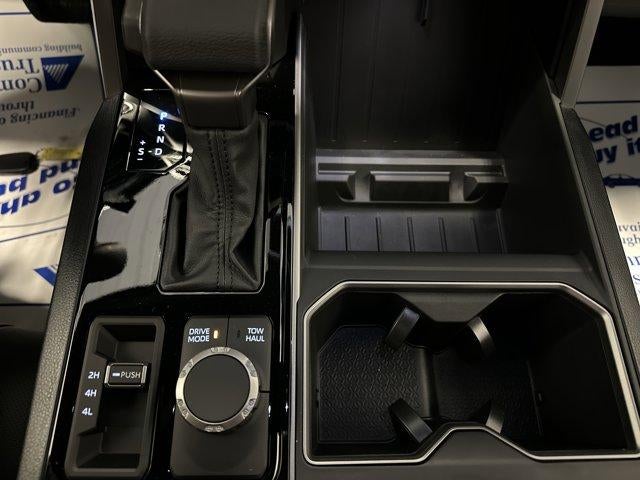 2026 Toyota Tundra 4WD 4WD SR5 CrewMax 5.5' Bed (Natl)