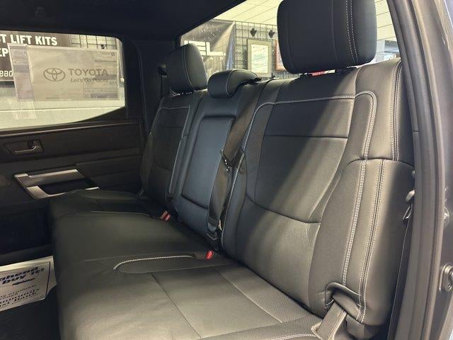 2026 Toyota Tundra 4WD 4WD SR5 CrewMax 5.5' Bed (Natl)