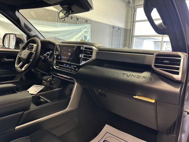 2026 Toyota Tundra 4WD 4WD SR5 CrewMax 5.5' Bed (Natl)