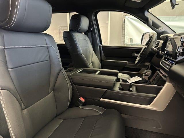 2026 Toyota Tundra 4WD 4WD SR5 CrewMax 5.5' Bed (Natl)