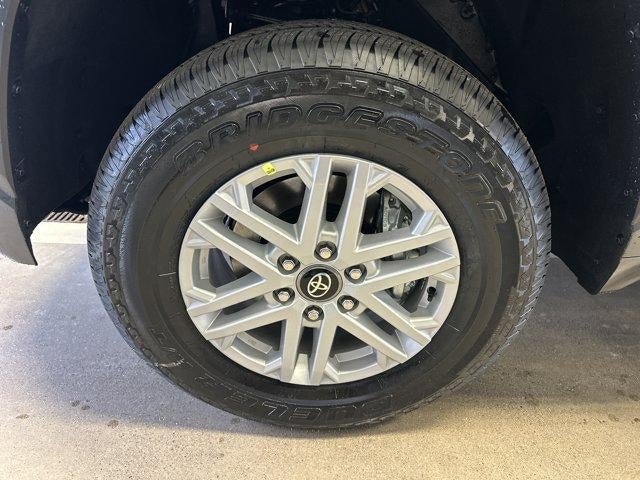 2026 Toyota Tundra 4WD 4WD SR5 CrewMax 5.5' Bed (Natl)