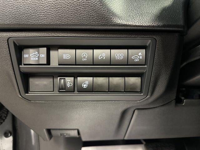 2026 Toyota Tundra 4WD 4WD SR5 CrewMax 5.5' Bed (Natl)