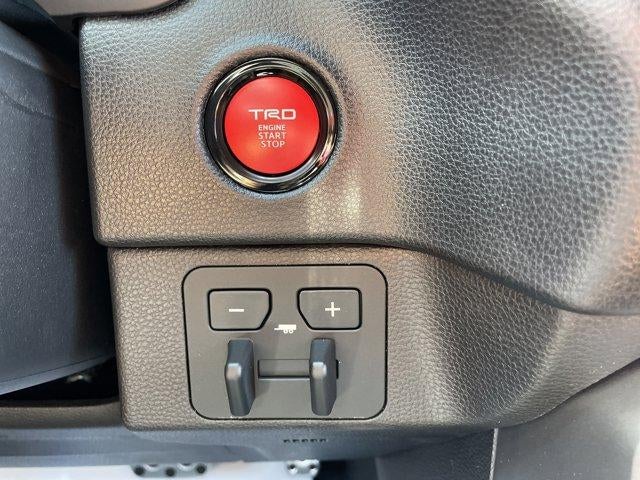 2026 Toyota Tundra 4WD 4WD SR5 CrewMax 5.5' Bed (Natl)