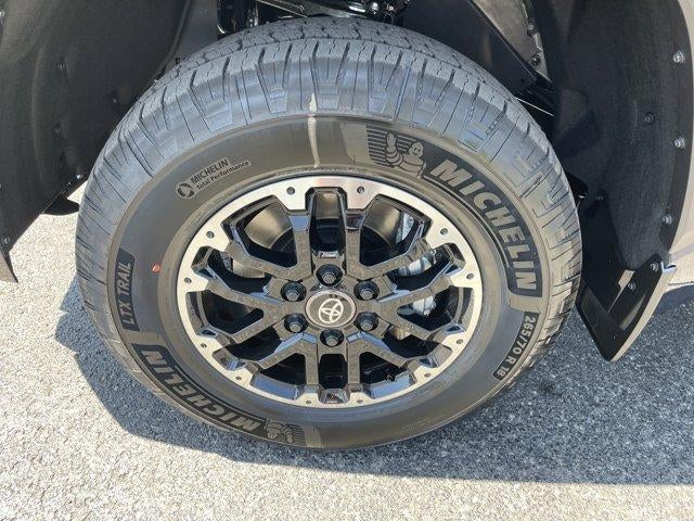 2026 Toyota Tundra 4WD 4WD SR5 CrewMax 5.5' Bed (Natl)