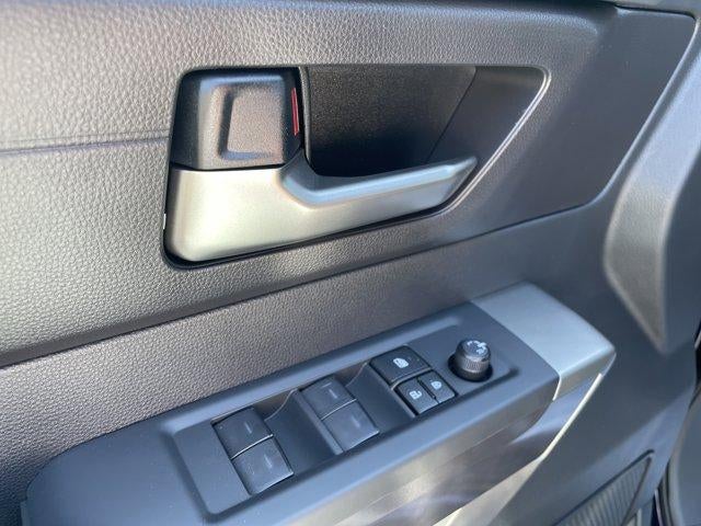 2026 Toyota Tundra 4WD 4WD SR5 CrewMax 5.5' Bed (Natl)