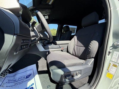 2026 Toyota Tundra 4WD 4WD SR5 CrewMax 5.5' Bed (Natl)